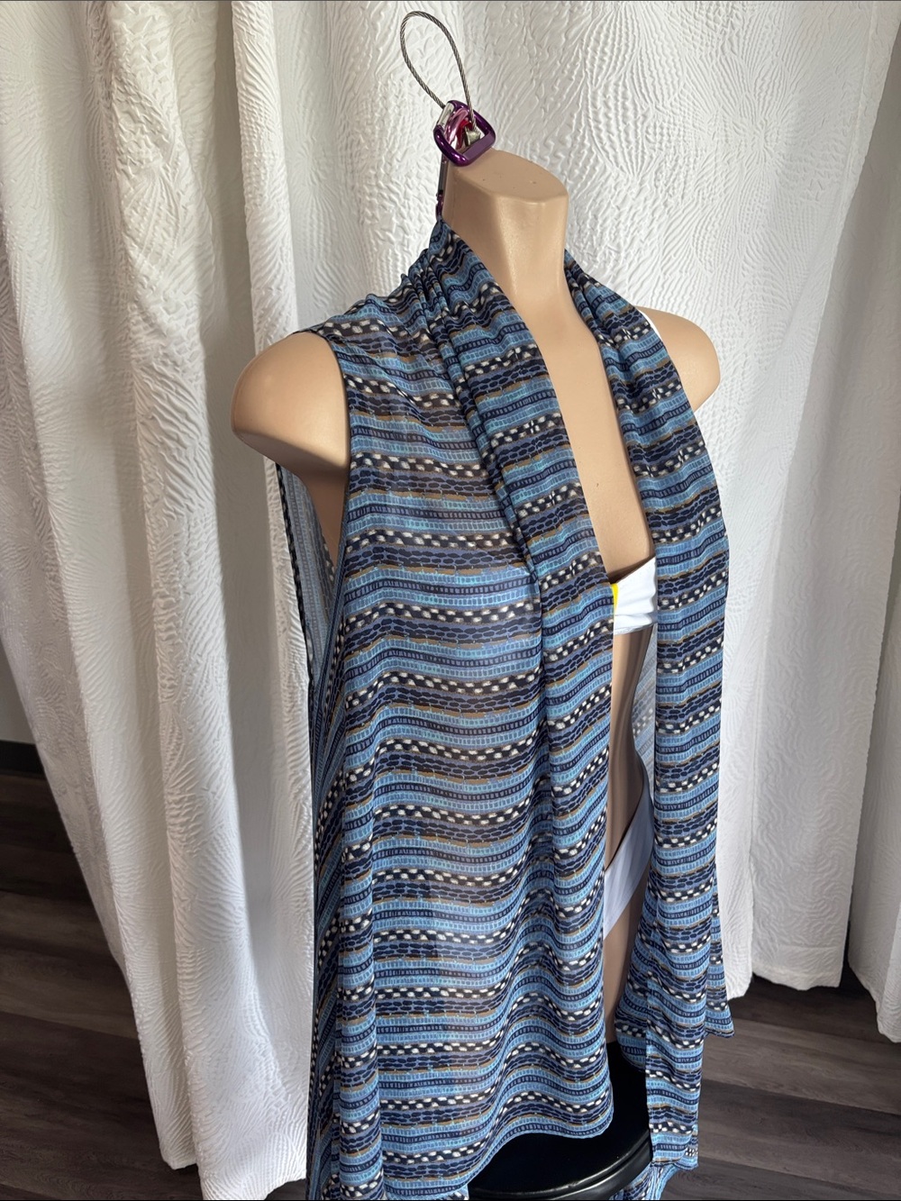 Lightweight Blue Patterned Women's Scarf - Versatile Accessory